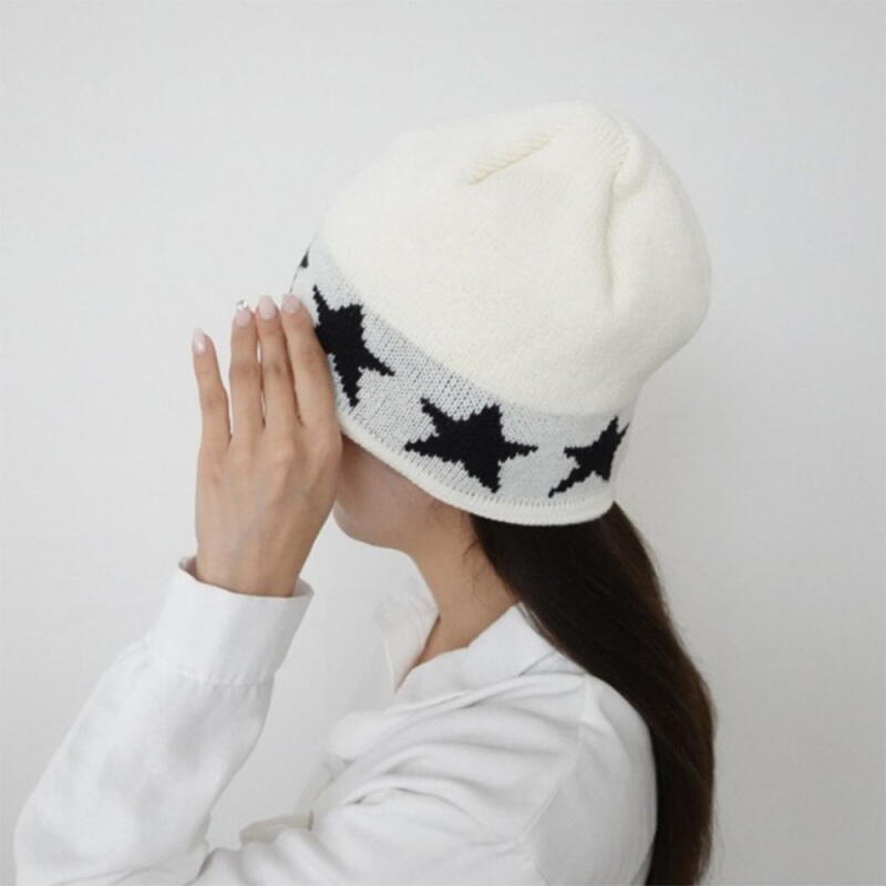 Women s FW Star Sweater Contrast Beanie C8591_Black