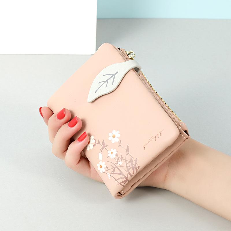 Women's Soft Leather Short Wallet with Multiple Card Slots & Daisy Print