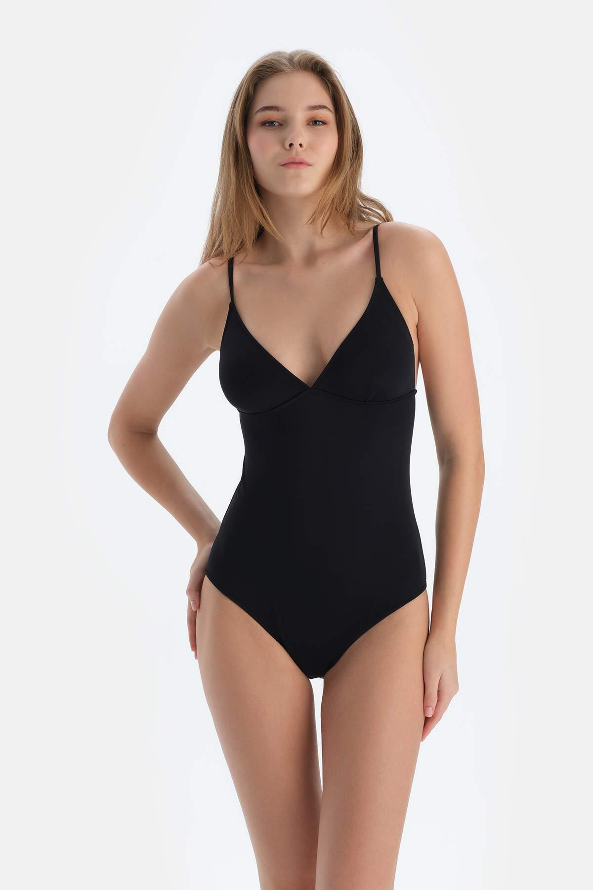 

Women s Fashion New Swimsuit Black Triangle Swimsuit 2XL