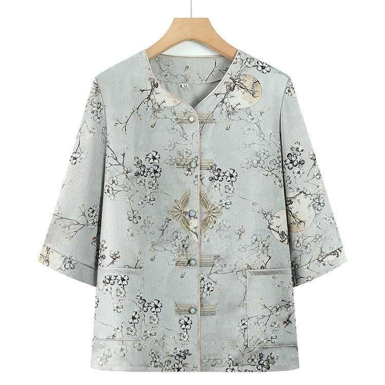 Stylish Chinese Summer Suit: Short-Sleeve Shirt for Middle-Aged & Elderly Women