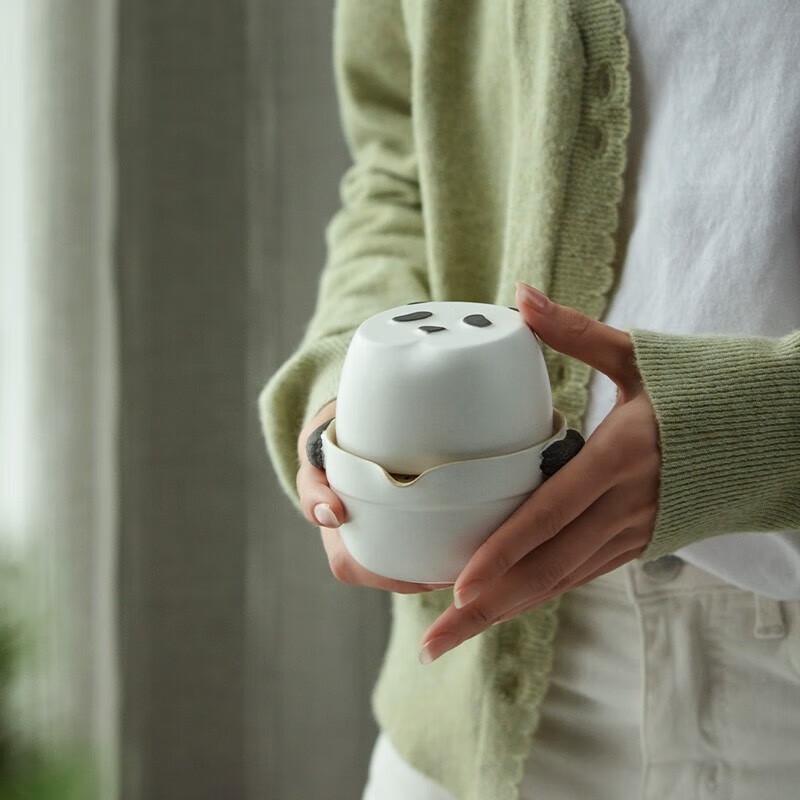 Edenus National Treasure Panda Ceramic Travel Tea Set