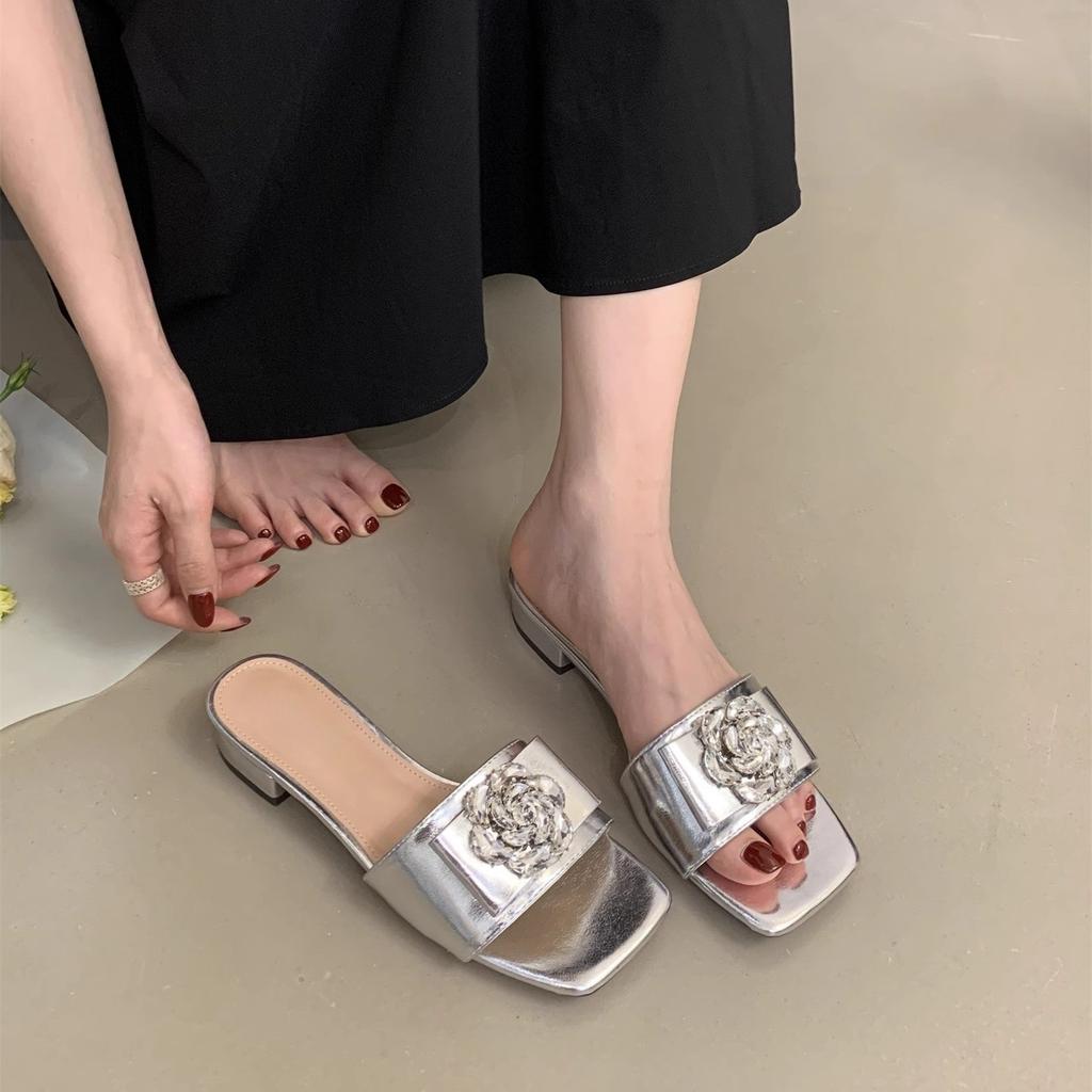French temperament rhinestone square buckle satin thick heel one-word drag women 2025 summer new versatile square head outer slippers