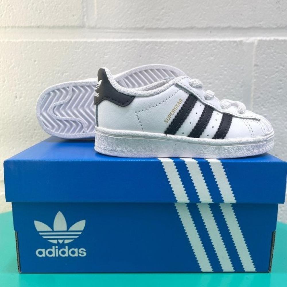 

AdidasKids Kids Superstar Shoes FU7717