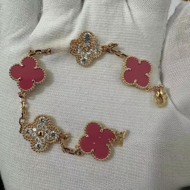 Exquisite Four-leaf Clover Bracelet for Women Five-flower Bracelet Double-sided Natural White Mother-of-pearl and Carnelian Bracelet