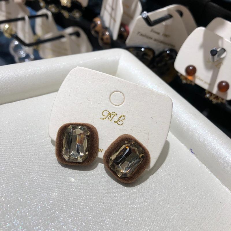 Блестящие Квадратные Серьги для Женщин Винтажные Милые Квадратные Геометрические Серьги с Характером Свадебные Ювелирные Аксессуары