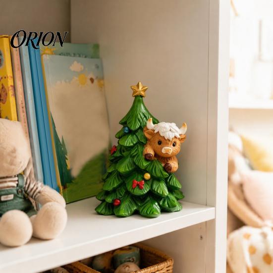 Christmas Party Supplies Highland Cow Stocking Figurine, Xmas Tree Cattle Resin Seasonal Shelf Decorations Statue, Animal Sculpture for Holiday