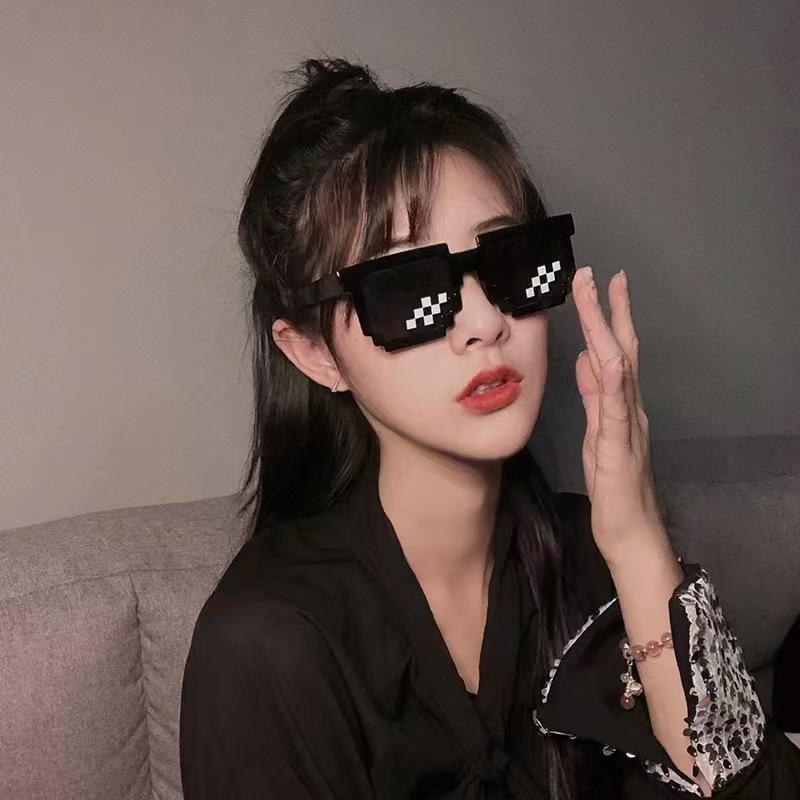 Fable Women's New Fashion Sun Glasses Creeper Pixel Eyewear Funny Goggles For Boys Girls Novelty Mosaic Sunglasses Trendy Cm
