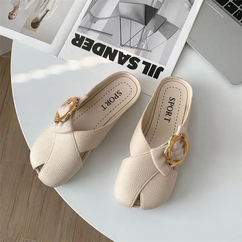 Fashion Home With Heel Shoes Stylish Pvc 2025 Trend Women's Slippers and Ladies Sandals On Promotion Clappers Unique Top Designs Slides