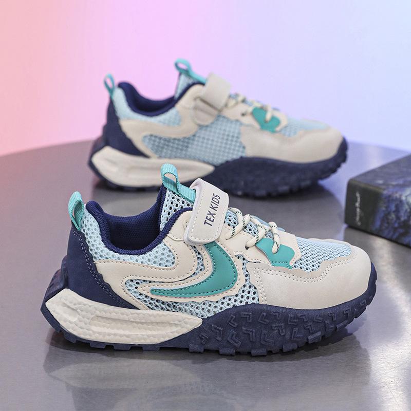 Summer new middle-aged and older children's large mesh breathable thin sports shoes, the same for men and women, sports and leisure Velcro classmates