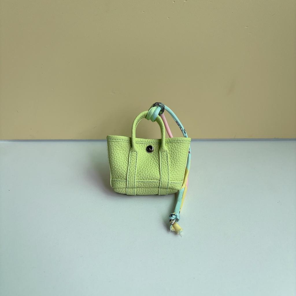 New leather garden small bag 2025 trendy mini garden bag foreign gas bag pendant creative car pendant