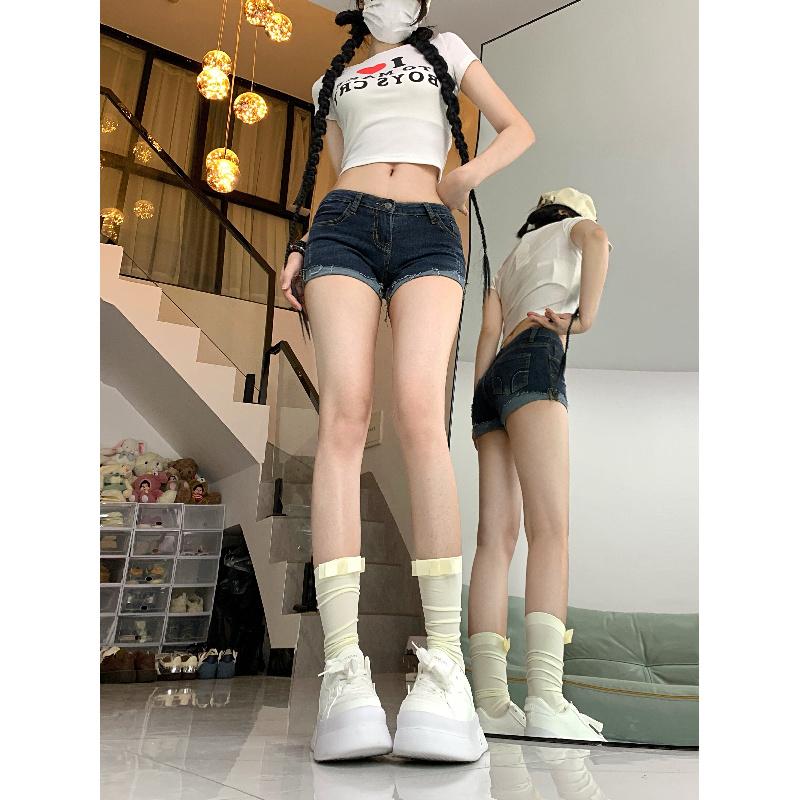 Spring Plus-size Women's Denim Shorts, Ultra-low-waisted, Navel-revealing, Stretchy, Slim-fit, Hip-hugging, Y2K-style Rolled Hem Hot Pants