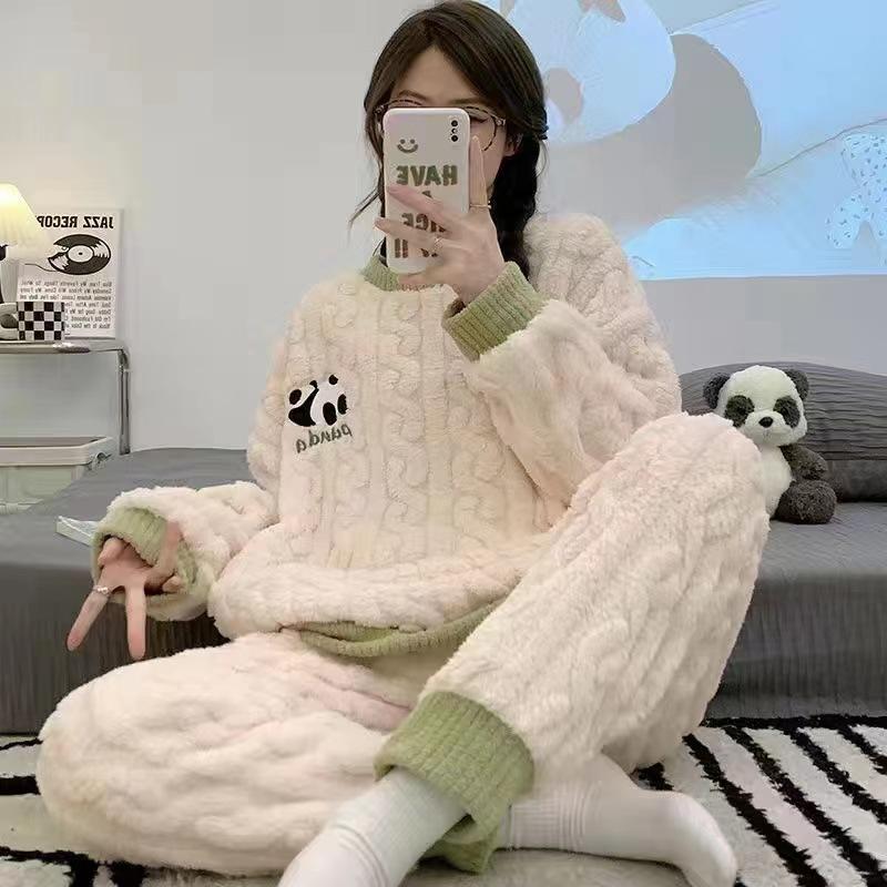 Autumn/Winter Coral Velvet Pajamas for Women Warm Casual Flannel with Velvet Thickened Can Be Worn Outside The Home Suit