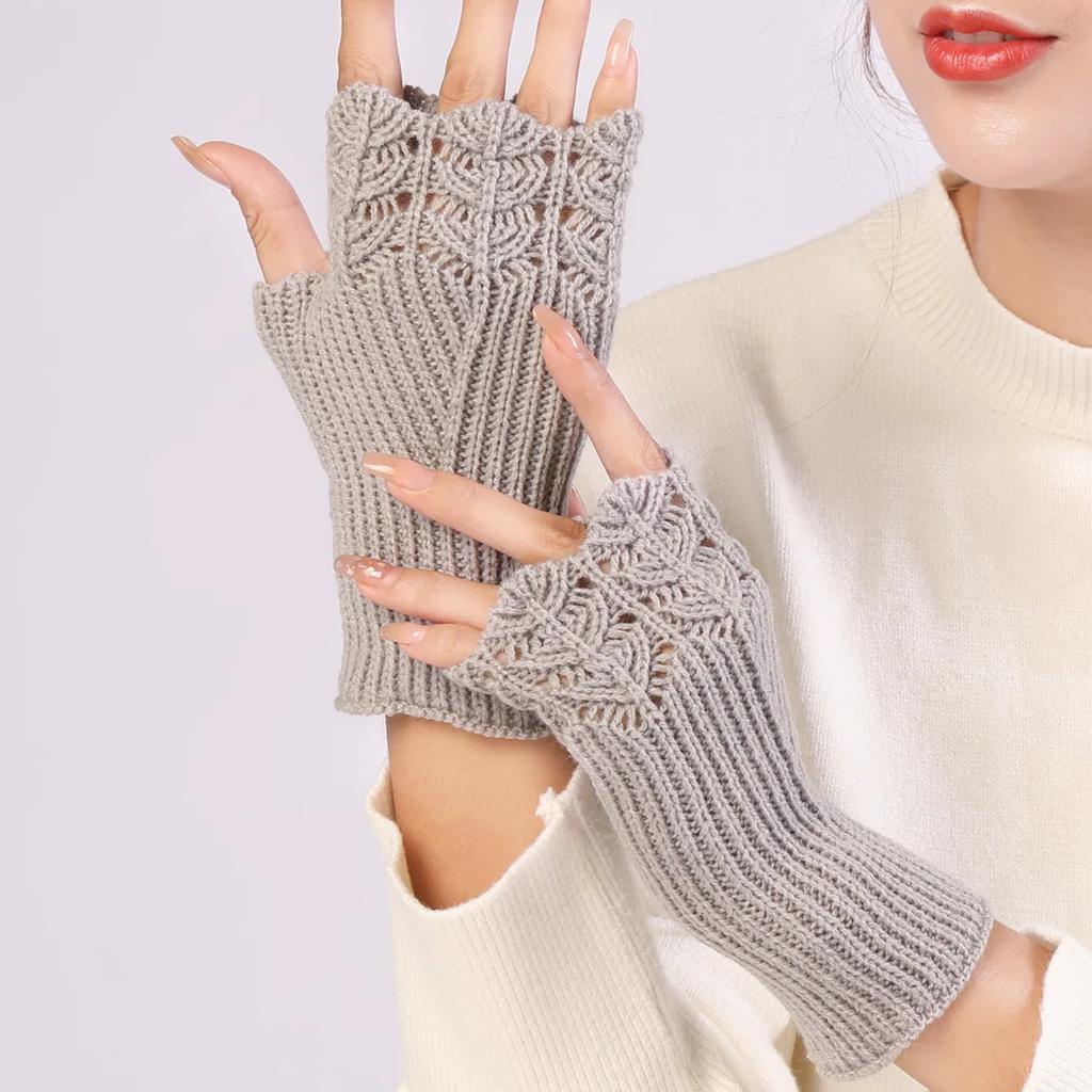 Short Fish Scale Woolen Gloves Autumn Winter New Female Student Fashion Knitted Warm Exposed Finger Sleeves Fake Sleeves