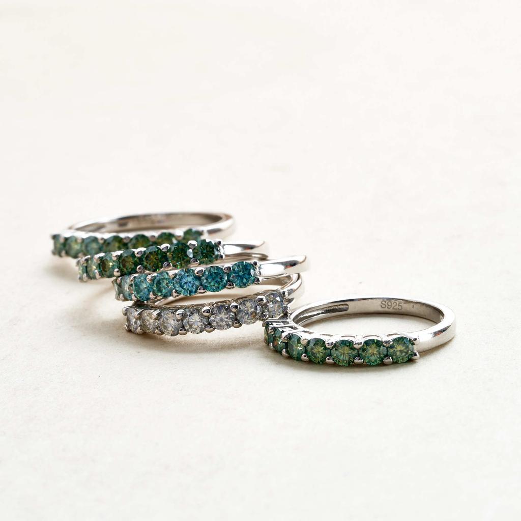 Pierścionek z moissanitem 0,7CT kolor D VVS1 EX okrągły Srebro próby 925 Pierścionek wieczności Kobiety Zaręczyny Ślub Luksusowa obrączka