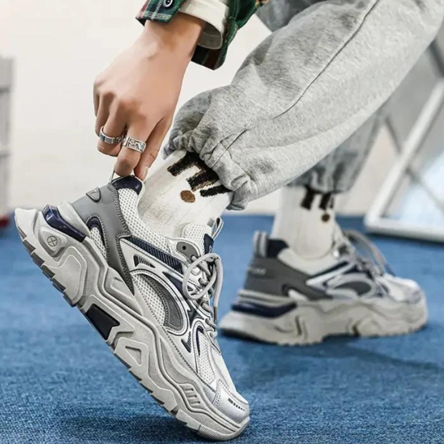 2025 Frühling Neue Dicksohlige Höhenvergrößernde Zweifarbige Übergröße Zweifarbig Atmungsaktiv Bequem und Lässig Herren Trendschuhe