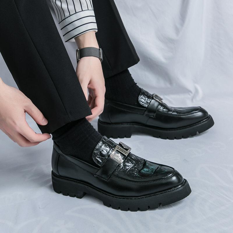 

Мужская обувь 2024 года, летняя, дышащая, новая, британская, деловая, мужская, кожаная, повседневная, с одной педалью, свадебная, мужская 38