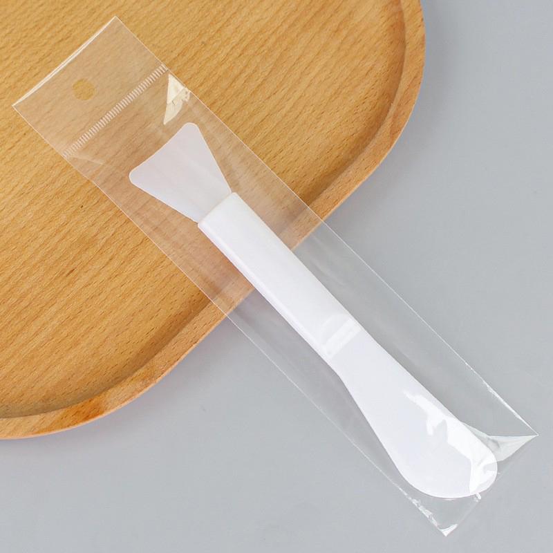 Double-Ended Silicone Mask Brush Mixing Stick Mask Scraper Soft-Tipped Spa Tool Makeup Brush