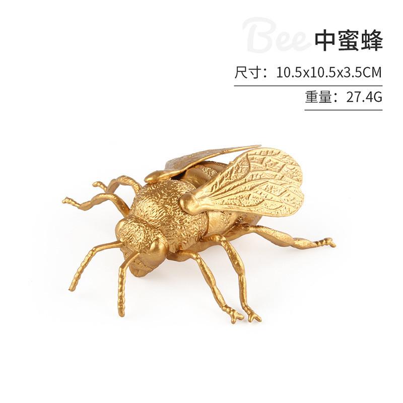 

Realistic Miniature Insect Model Set Featuring Golden Stag Beetles Scorpions And Bees For Collectors And Educational Purposes Medium Bee