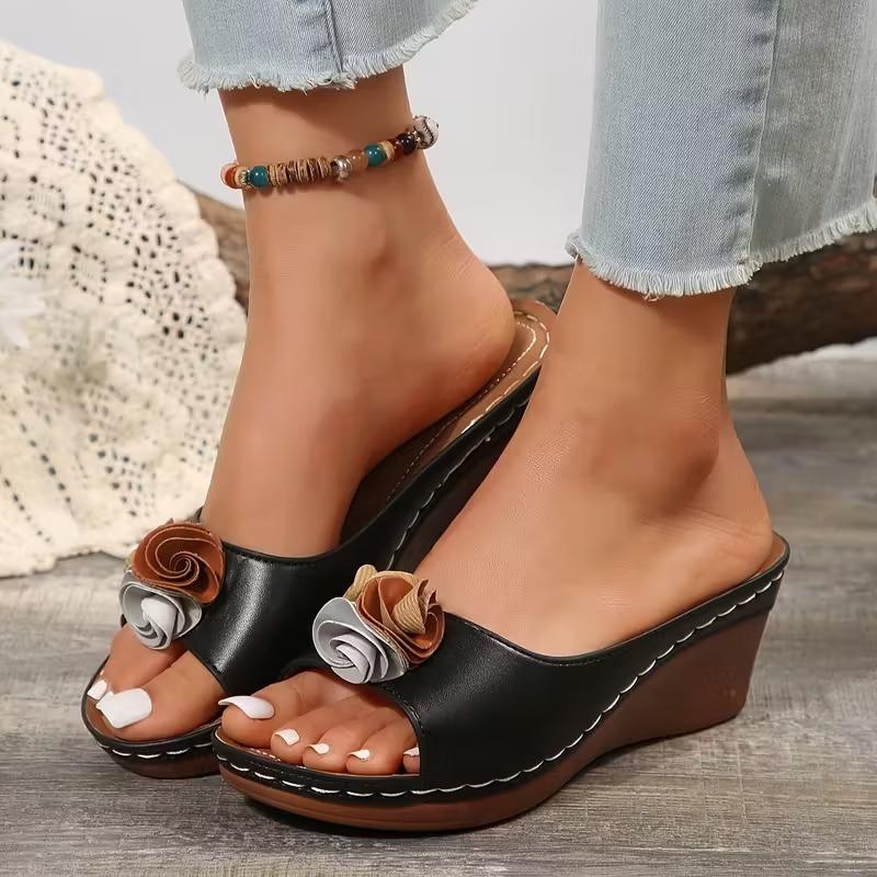 Ladies Shoes 2026 Hot Sale Open Toe Women's Slippers Summer Flowers Solid Outdoor Casual Beach Wedge Heel Large Size Slippers