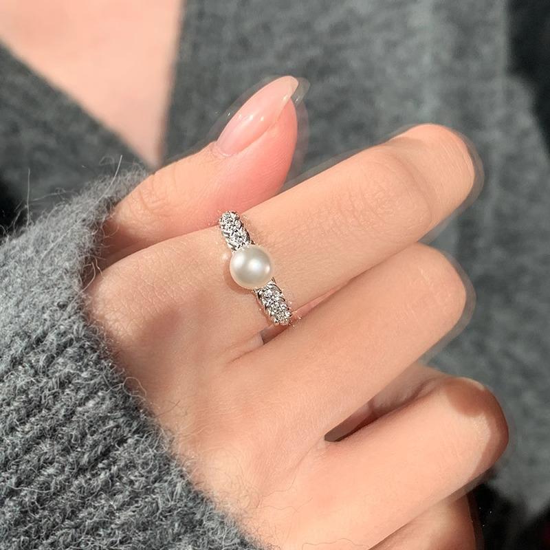 New Light Luxury Zircon Pearl Ring for Women Open Metal Finger Rings Design Simple Elegant Female Jewelry Wedding Gift Wholesale