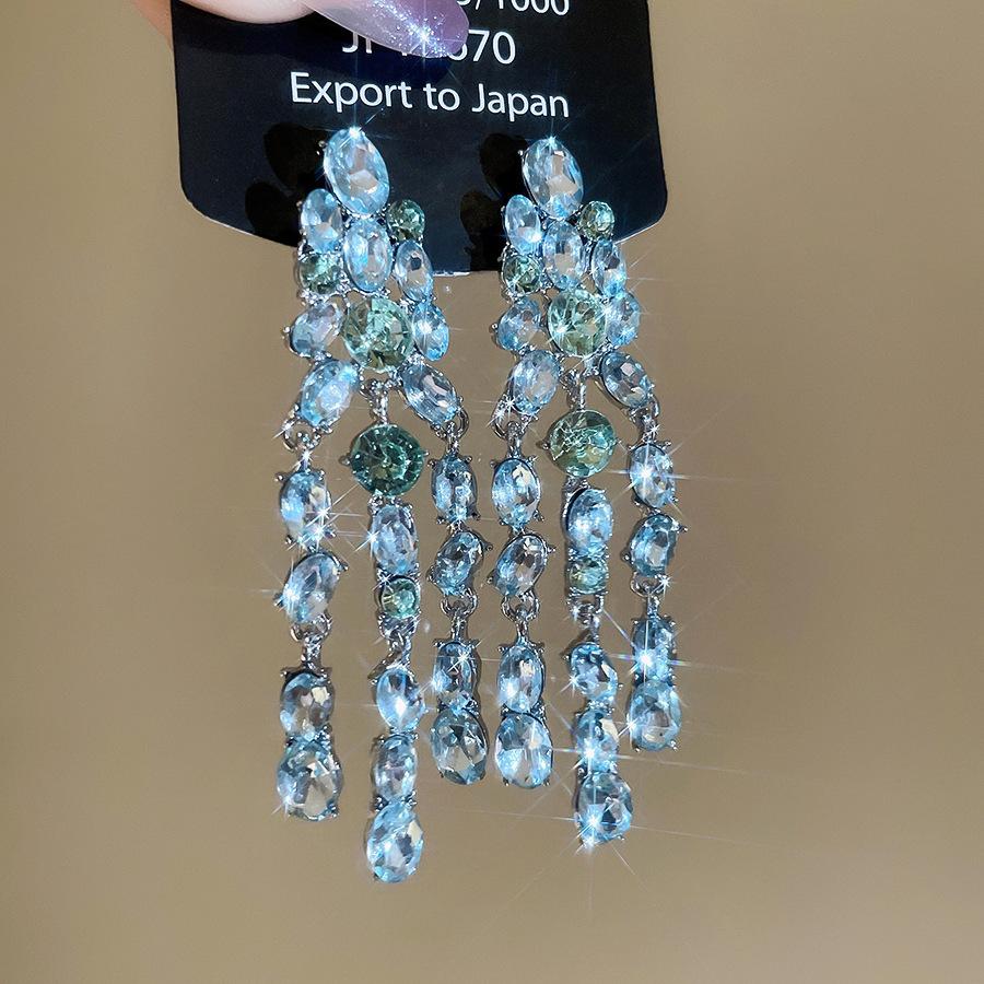Emerald diamond leaf fringed earrings light luxury stud earrings women's European and American earrings