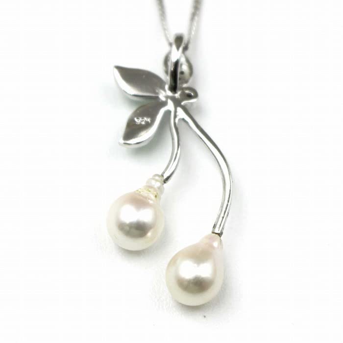 Akoya Pearl 7.3mm Pendant (Gift wrapping available free of charge) Silver fittings, 40cm plated chain included, necklace