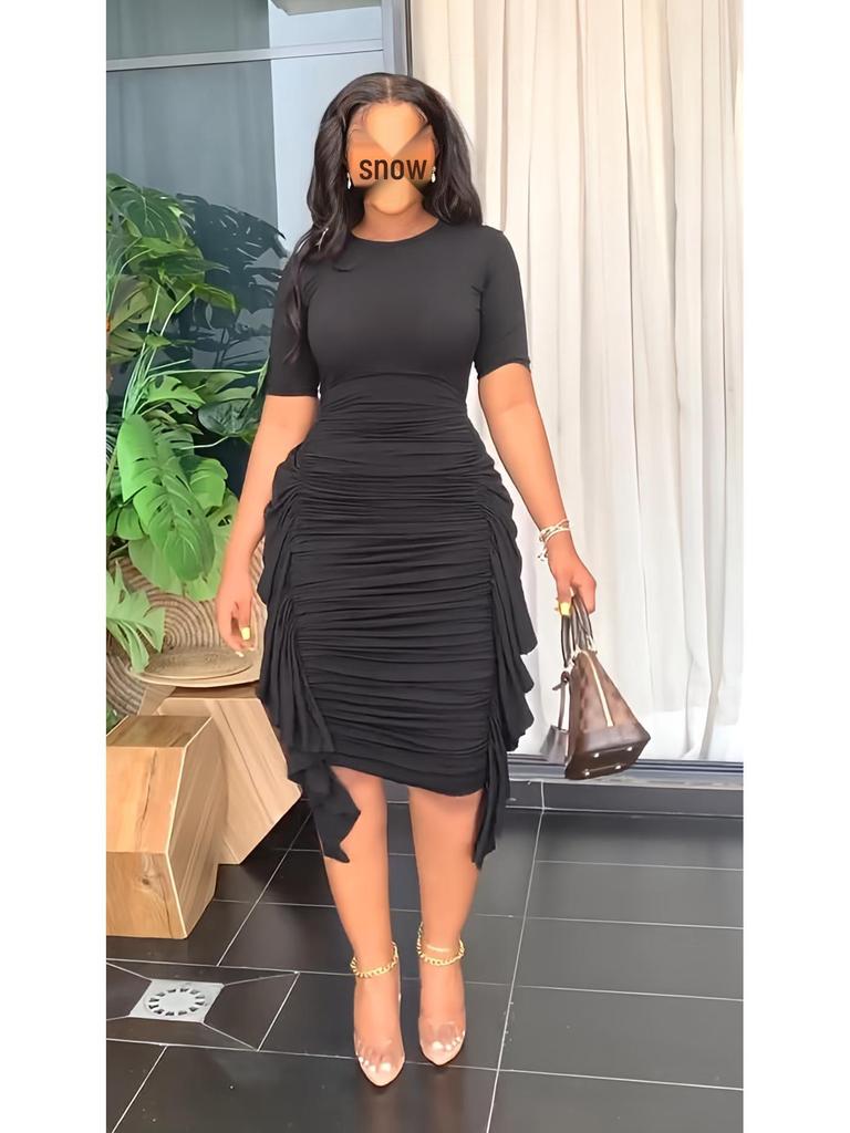 Evropské a americké nepravidelné volánové plisované zeštíhlující šaty