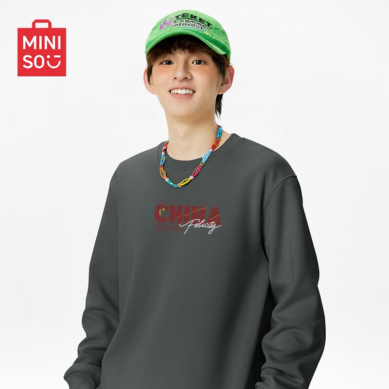

MINISO Men s American Style Graphic Loose Fit Sweatshirt L