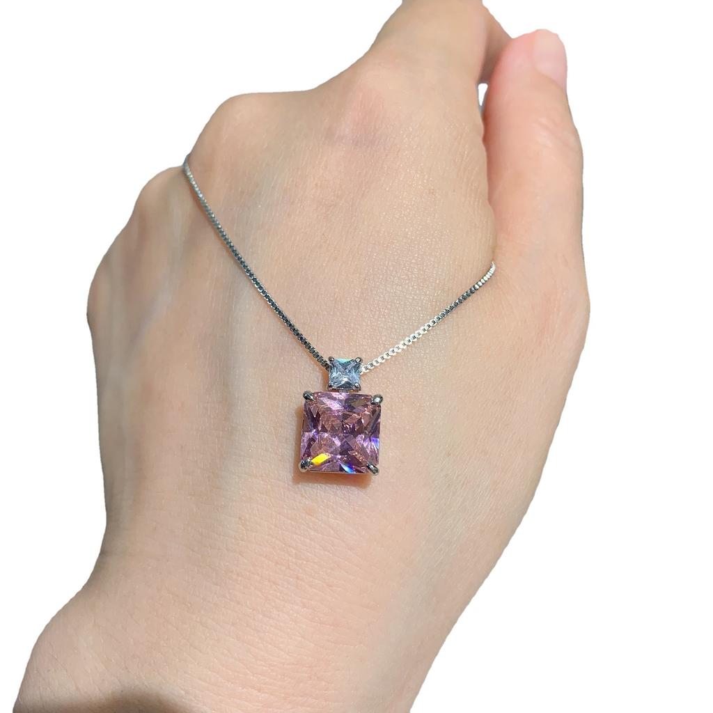 Popular Colored Treasure Inlaid With Simulated Pink Diamond Yellow Diamond Pendant Retro Women'S Necklace Elegant Women'S Necklace