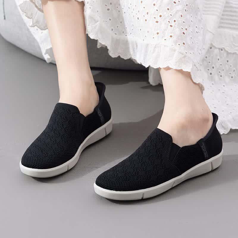 Skechers Women s 100426-BLK Slip-On Casual Shoes 7