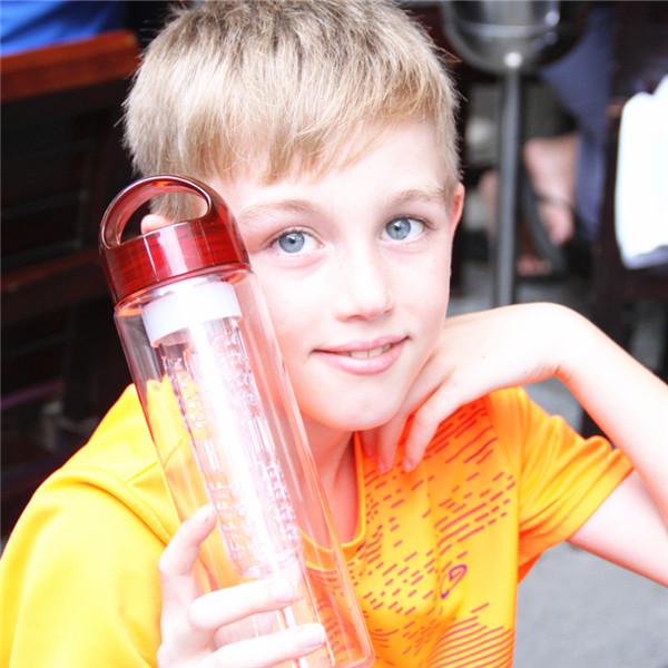 Plastic Fruit Infuser Juice Shaker Sports Lemon Water Bottle Tour Hiking Camping Drinkware Bottle