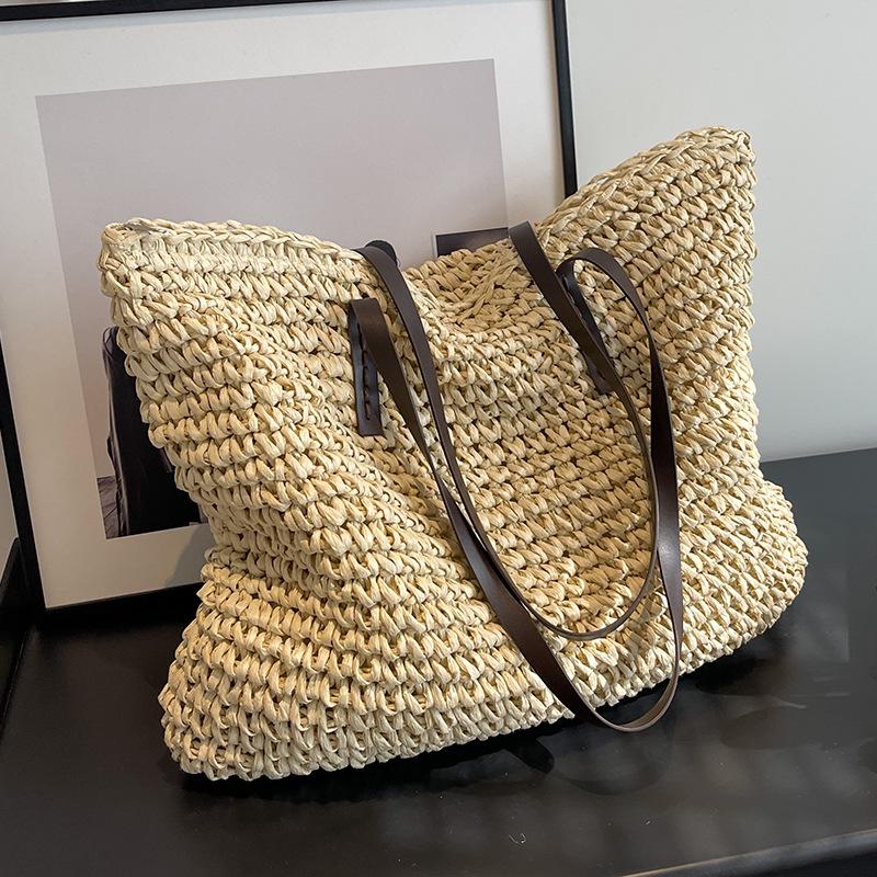 2023 Women's High-Capacity Textured Straw Tote: Versatile Single-Shoulder Woven Bag for Spring & Summer