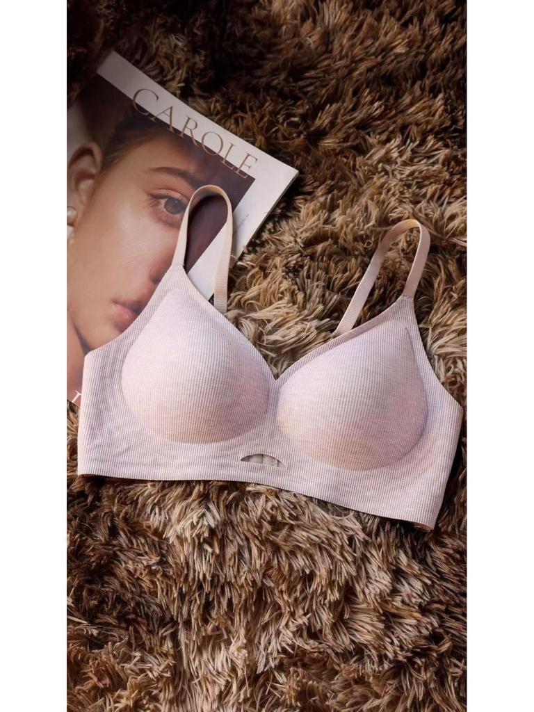 Seamless Hollow Design Supportive Bra – Comfort, Lift, and Anti-Sagging for a Smaller-Looking Bust