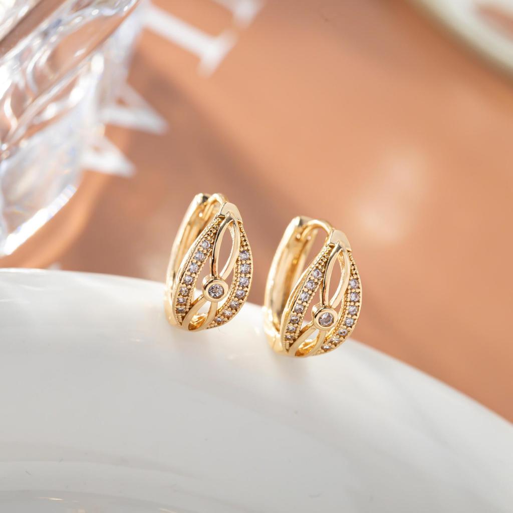 Cross Fashion Light Luxury Zirconia Petal Earrings