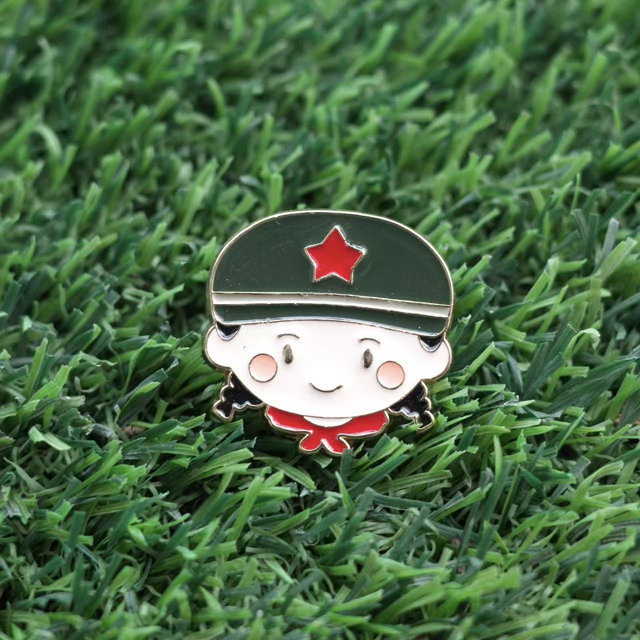 Five-Pointed Star Student Badge: Cartoon Military Hat & Red Scarf Brooch