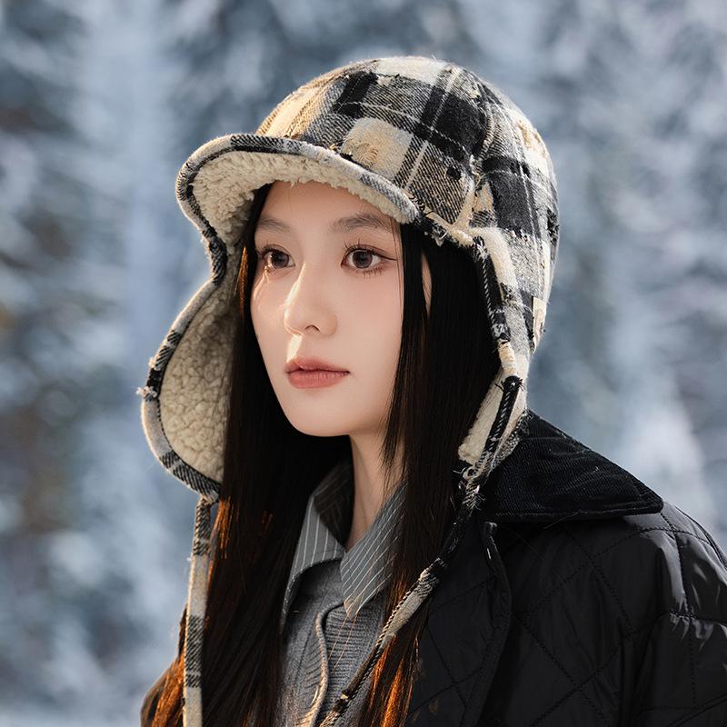 Autumn and Winter Retro Color Combination Plus Velvet Lei Feng Hat Japanese Windproof Warm Hat Women Outdoor Riding Casual Ear Protection Hat