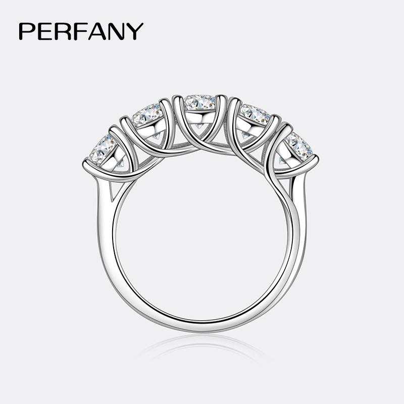 PERFANY Anello in Moissanite 2.5/5CT per Donna Argento Puro S925 Anello a Cinque Pietre Matrimonio Lussuoso Gioielli di Alta Gamma