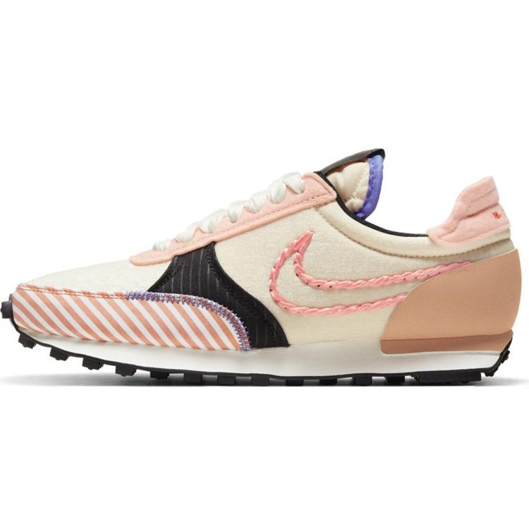 

Nike Daybreak Type Crimson Tint Women s 36.5