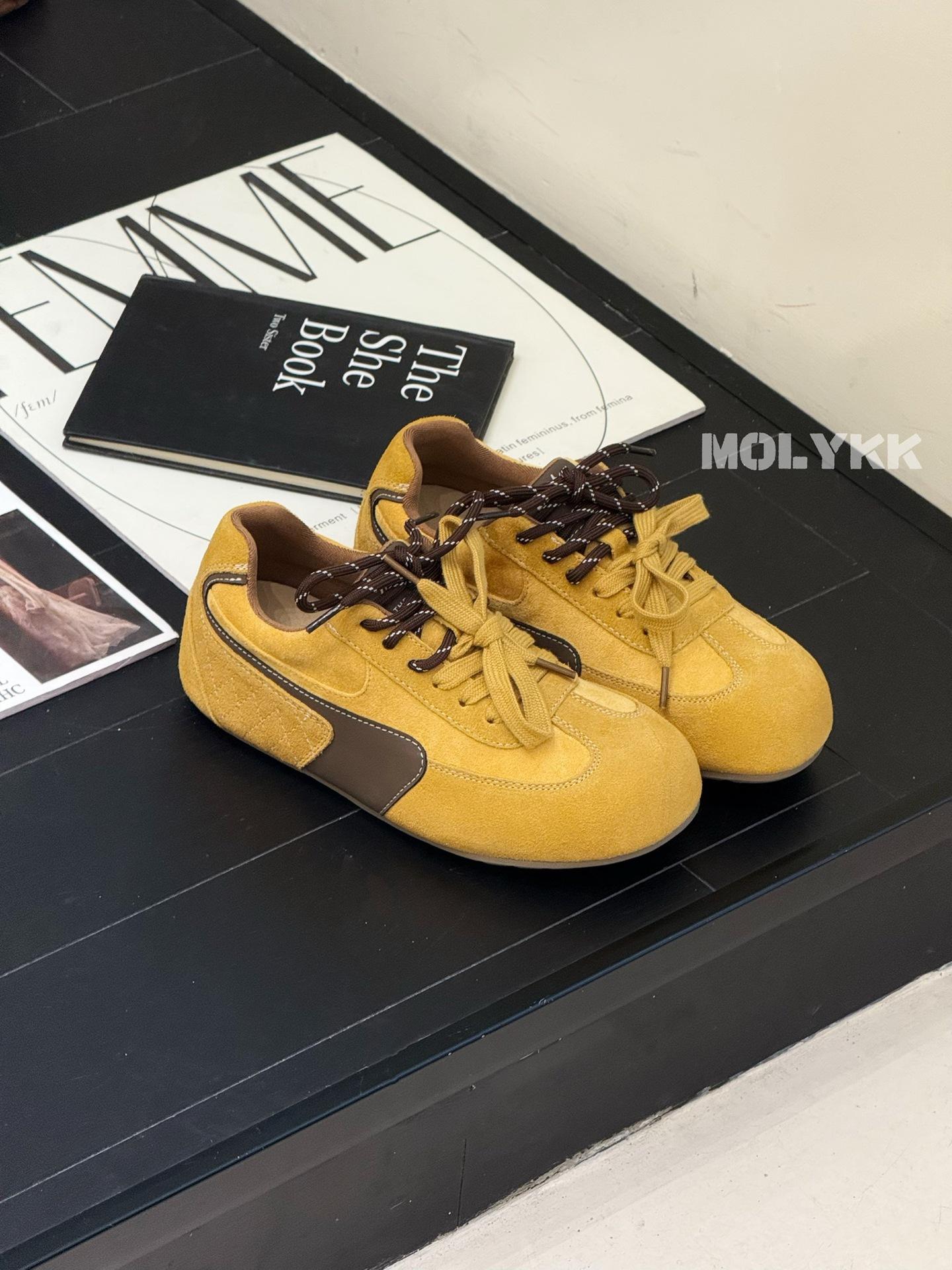 

Lightweight soft sole~ leather single ugly cute German training shoes women s 2025 spring new two-color shoelaces casual Forrest Gump shoes. 35