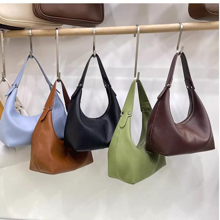 Bolsa de Ombro e Axila Feminina da Moda deste Ano em Estilo Coreano - Versátil Bolsa Dumpling de Mão para Outono/Inverno