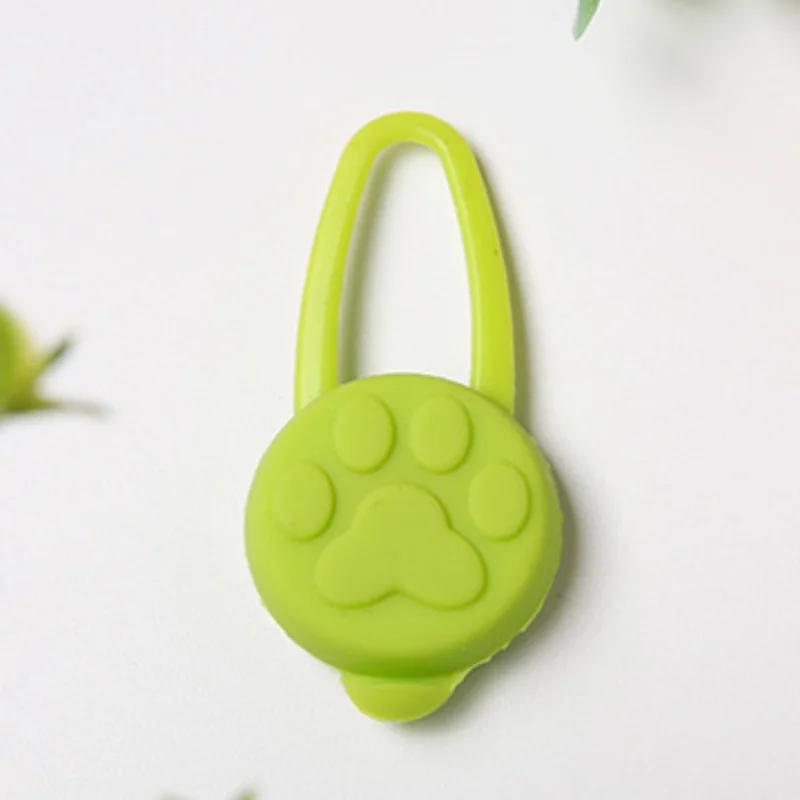 Colorful LED Flashlight Dog Cat Collar Glowing Pendant Pet Dog Night Safe Pet Leader Necklace Glowing Bright Decorative Collar