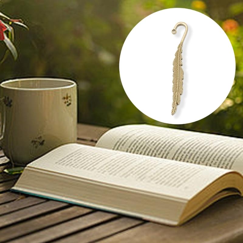 30Pcs Vintage Engraved Hook Bookmarks Feathered Metal Bookmarks Reading Accessories for Book Lover Teacher Student