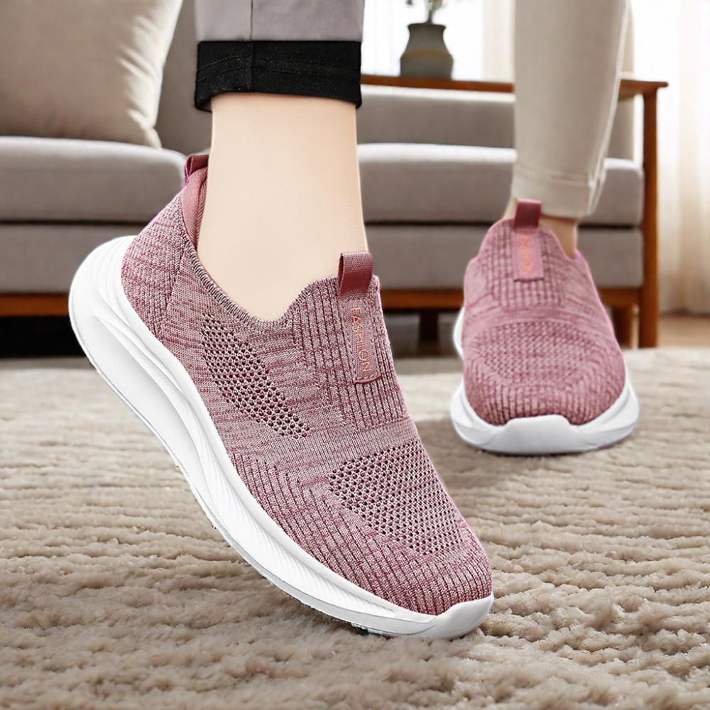 New Spring Collection Comfortable Lightweight Breathable Walking Shoes for Middle-aged Elderly Moms Casual Couple Autumn Winter