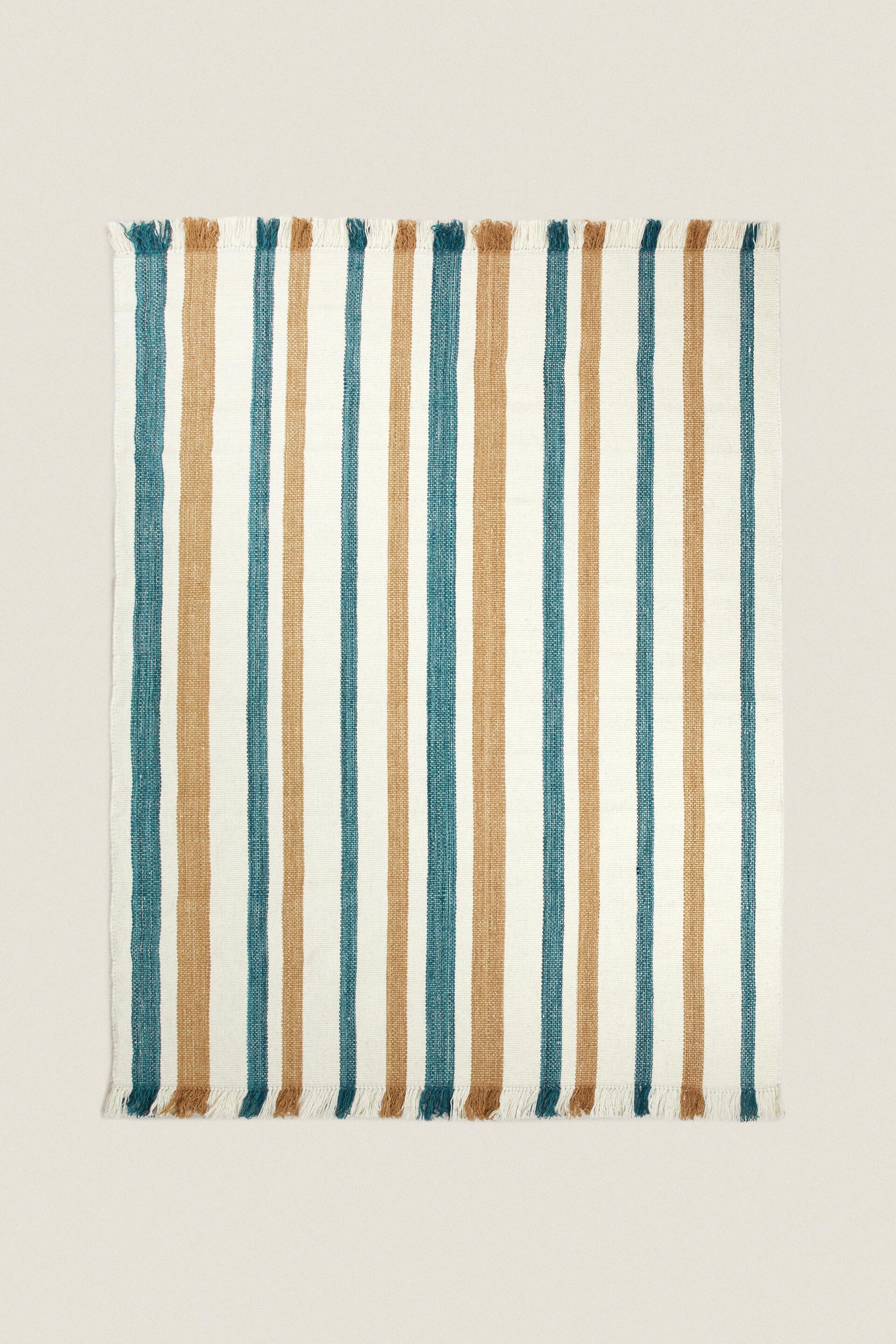 

MULTICOLOURED STRIPED RUG