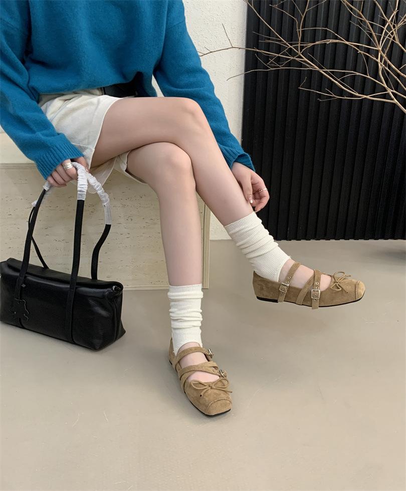 

2025 new beautiful cross-buckle ballet shoes women s French bow Mary Jane shoes matte shallow mouth square head single shoes 39 хаки