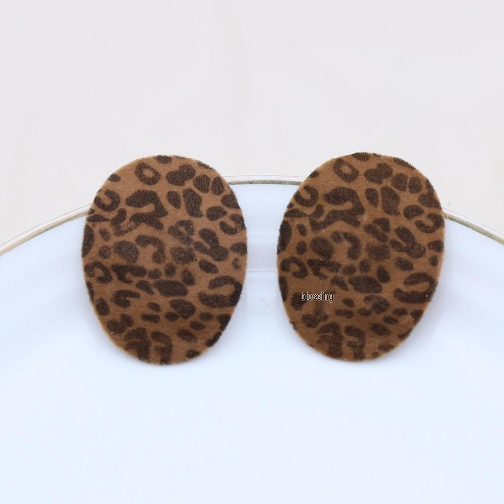 Elegant Retro Leopard Print Stud Earrings - Versatile & Stylish Flocked Cloth Design