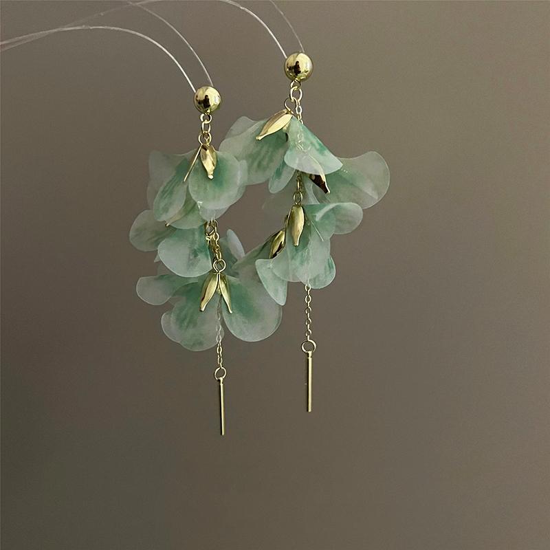Pink Fabric Flower Clip on Earrings for Women Fashion Handmade Long Tassel Ear Clips Sweet Temperament Banquet Vacation Jewelry