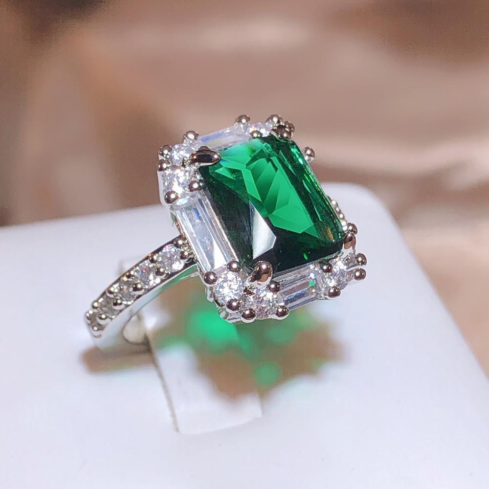 Silver Color Green Cubic Zirconia Rings Women Simple and Elegant Wedding Anniversary Party Female Rings New Trendy Jewelry