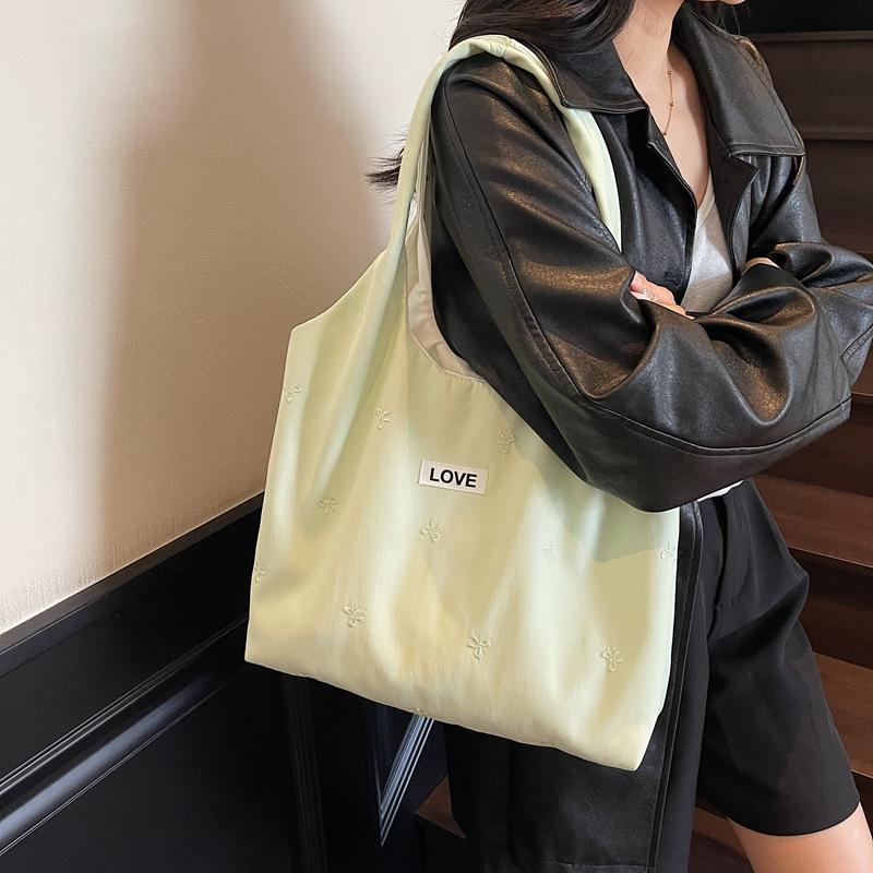 Women's Tote Bag Large Capacity Underarm Bag Bow Embroidery Shoulder Bag