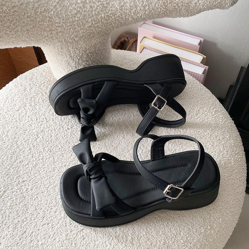 Super fire retro fashion versatile retro platform beautiful seaside beach sandals 2025 summer new women's sandals